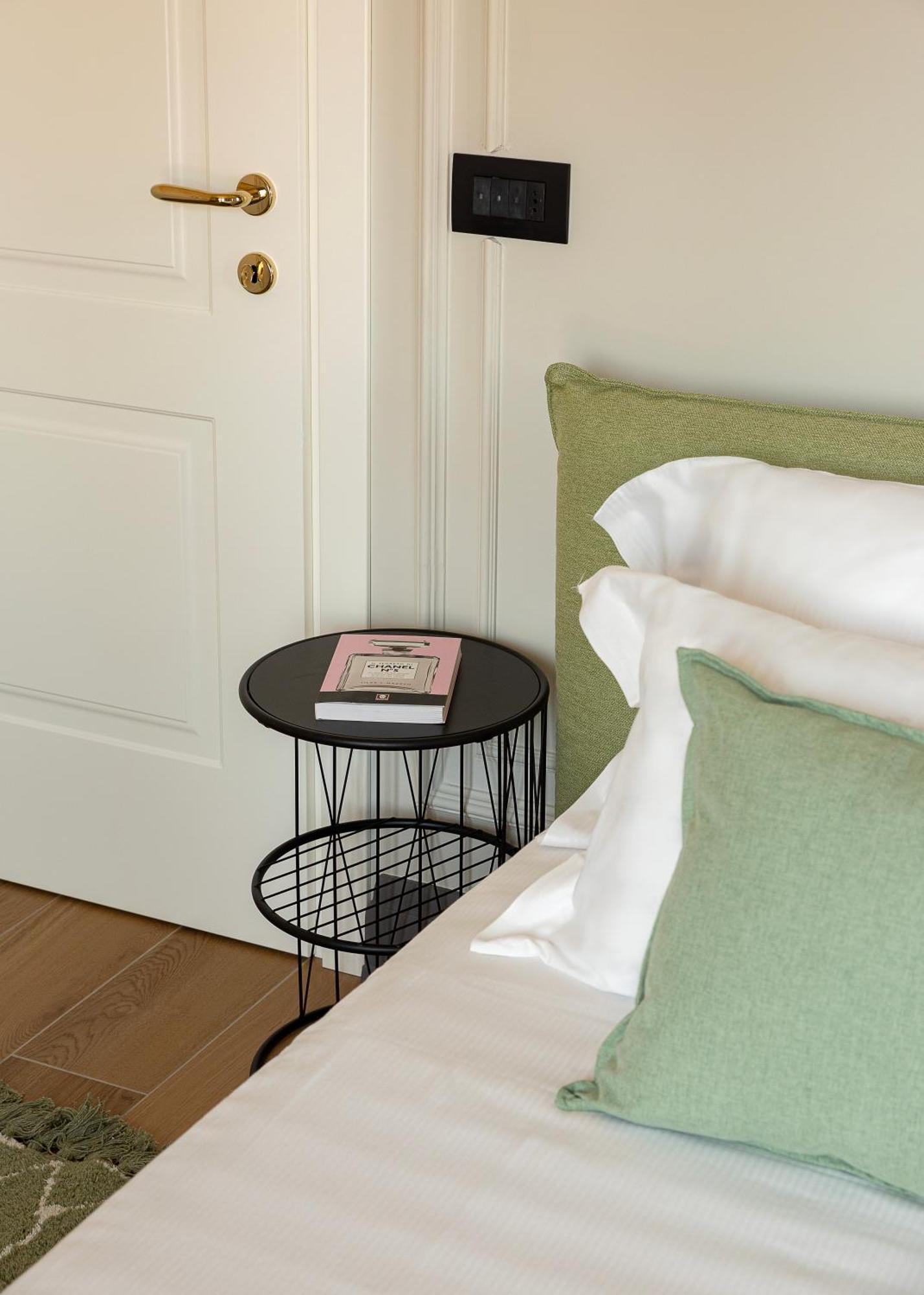 Elvezia Boutique Apartment บาเวโน ภายนอก รูปภาพ